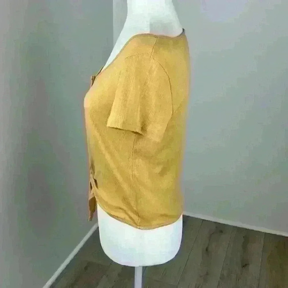 American Eagle Yellow Short Sleeve Button Front Top Size S - Picture 3 of 9